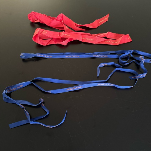 Louis Vuitton Ribbon - Picture 2 of 3